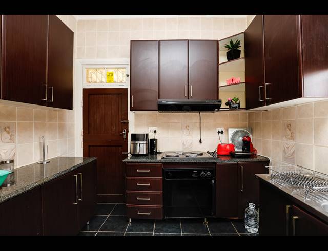 2 BEDROOM APARTMENT TO LET IN MORNINGSIDE